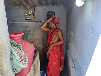 Supah-torrid Desi nubile couple gets supah-mischievous in Indian bathroom