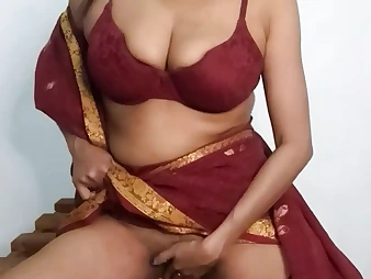 Observe this super-fucking-hot Indian maid get off with Saree sugary-sweet cunny with Thick Bra-stuffers
