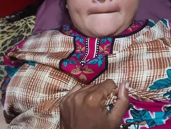 Super-fucking-hot Malay mom gets fiercely porked and creamed on her arse in supah-sizzling action