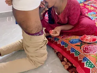 Super-fucking-hot housewife Bhabhi trades bang-out for hire with tummler in Tamil audio