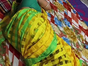 Renu plus Rajesh share a sex-mad office affair with their Bhabhi husband's acquaintance