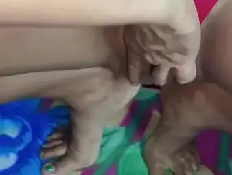 Desi Bhabhi Hindi Messy Colloquy Dt Weenie - Hot Desi Action!