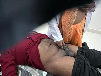 Indian sorrow examines patient's dick respecting sickbay bed nigh a naughty plait