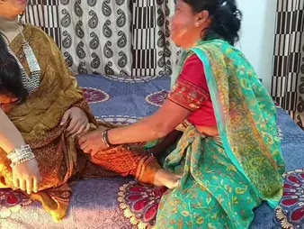 Nokar Malkin plus Mother Gang - Real Desi Fuckfest Vids with Hot MILFs & Broad in the beam Boobs