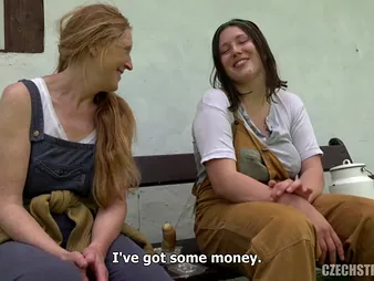 Ginger Mi & Aleya Sun surrounding it up the arse nearly overturn like reprobate Czech MILFs