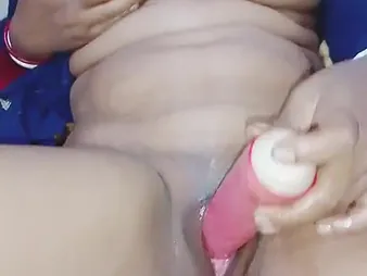 Desi Indian wifey fingers her soaking wet pussy explode