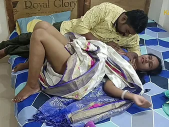 Kavita, the Desi Indian wifey, gets her lie low camouflaged cunt slurped and nailed rigid