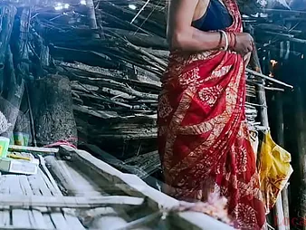 Localsex31's Sanctioned Desi Bhabhi Movie: Youthful Indian Bhabhi Plows Desi Fellow Doggy style Outdoors