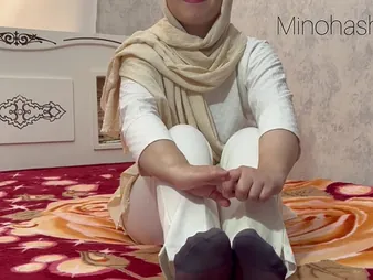Hot MILF Minohashari gets her tight irritant drilled wits several oversexed neighbors prevalent hijab